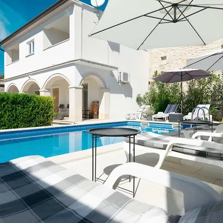 Martin - Rueckzugsort Auf Dem Land Mit Pool By Interhome Casa vacanze Kringa